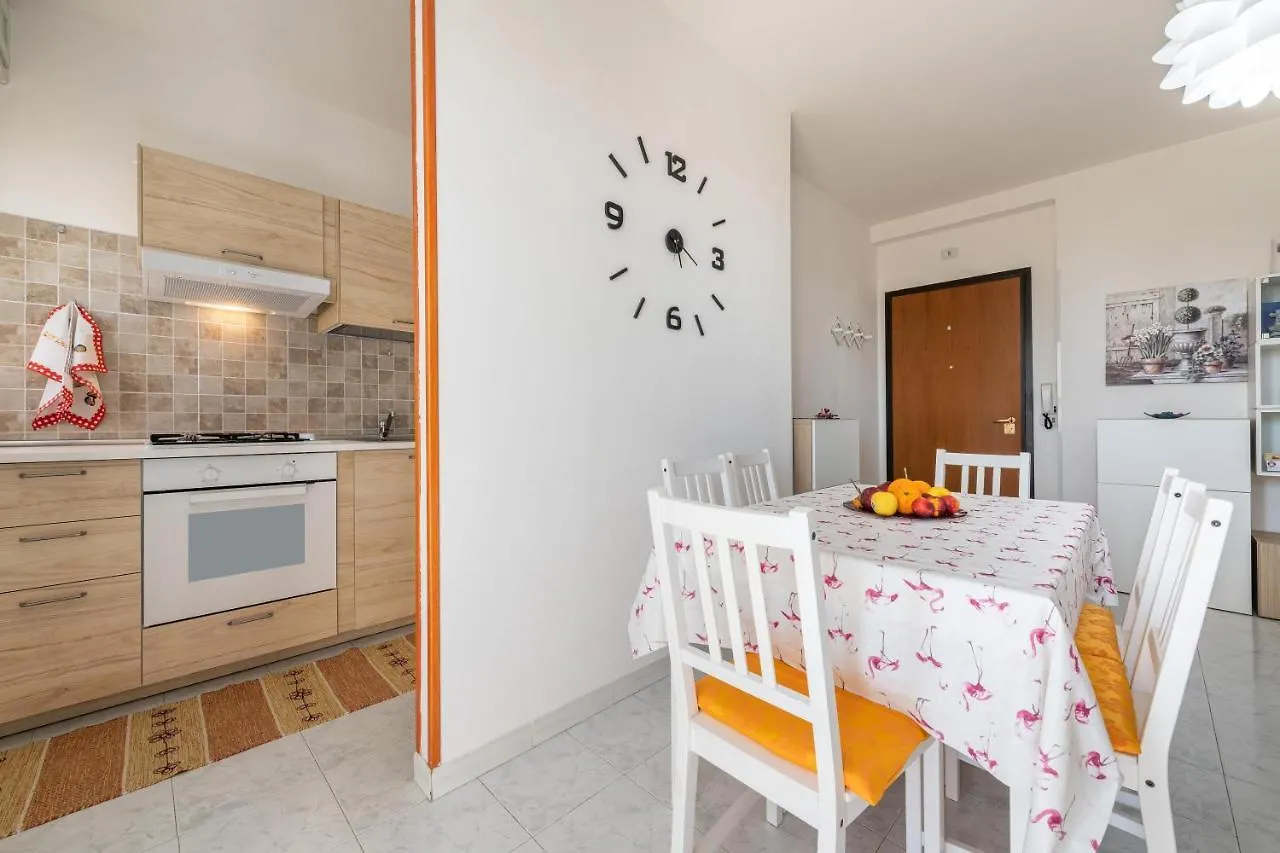 Apartament La Casa Del Sole Selargius 0*,  Włochy